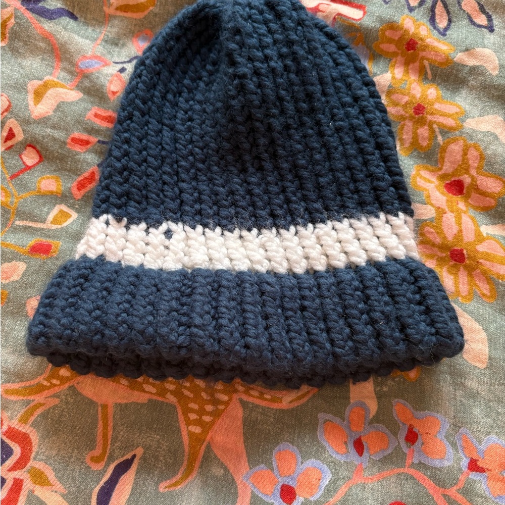 Hand-Knit Chunky Beanie – Navy Blue + White Stripe